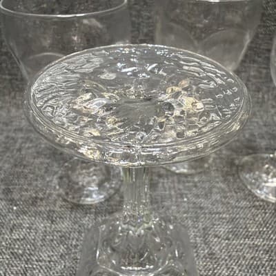 LIBBEY CHIVALRY HOCK WINE GOBLET CLEAR GLASS STEM BARWARE 6" TALL 4 PCS Vintage - Thumbnail 6