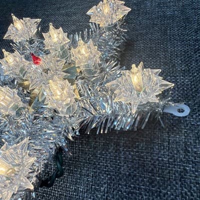 Merry Bright 6.5" Silver Garland Christmas Star w/ Blinking Clear Lights Tree - Thumbnail 5