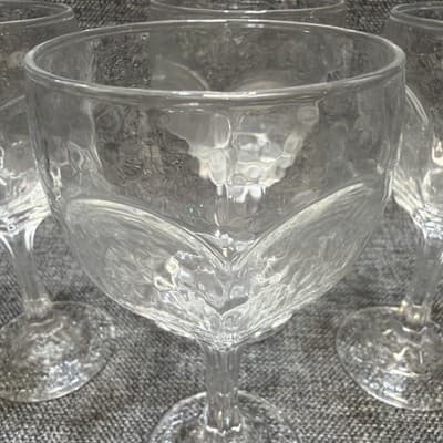 LIBBEY CHIVALRY HOCK WINE GOBLET CLEAR GLASS STEM BARWARE 6" TALL 4 PCS Vintage - Thumbnail 3