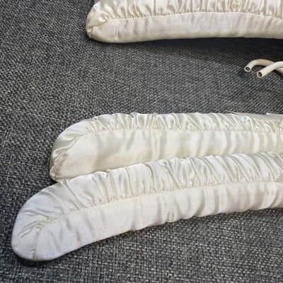 Lot of 6 Vintage satin padded hangers with bows bridal bridemaid NOS - Thumbnail 5