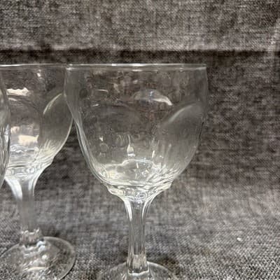 LIBBEY CHIVALRY HOCK WINE GOBLET CLEAR GLASS STEM BARWARE 6" TALL 4 PCS Vintage - Thumbnail 2