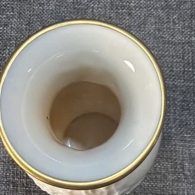 Lenox Ming Cherry Blossom Bud Vase Ivory Porcelain 24 Karat Gold Trim Floral 6” - Thumbnail 4