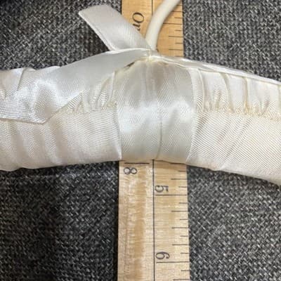 Lot of 6 Vintage satin padded hangers with bows bridal bridemaid NOS - Thumbnail 11