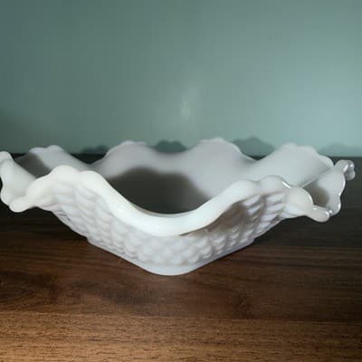 VTG Set 3 Milk Glass Ruffled Edge Diamond Cut Candy Trinket Dish Anchor Hocking - Thumbnail 6