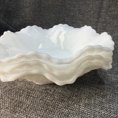 VTG Set 3 Milk Glass Ruffled Edge Diamond Cut Candy Trinket Dish Anchor Hocking - Thumbnail 14