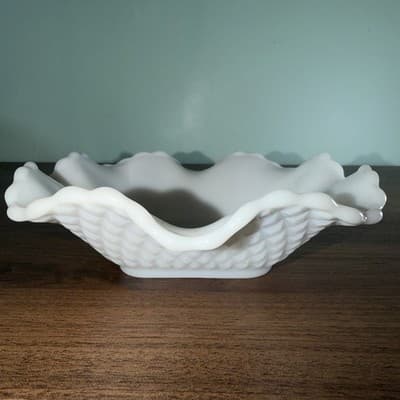 VTG Set 3 Milk Glass Ruffled Edge Diamond Cut Candy Trinket Dish Anchor Hocking - Thumbnail 7
