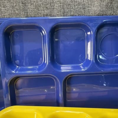 Cafeteria TRAEX Picnic School Lunch 6 Compartment Divider Tray Set Of 4 Vintage - Thumbnail 6