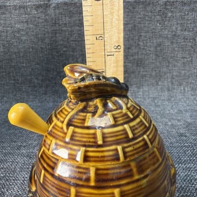 Vintage Ceramic Beehive Honey Pot Jar With Lid Spoon Slot Embossed Bees Kitchen - Thumbnail 10