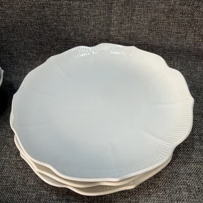 Vintage Japanese Porcelain Lotus Bowls Plates Set Of 4 White Ceramic Decorative - Thumbnail 11