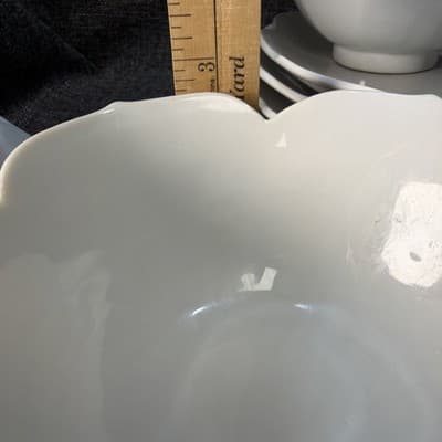 Vintage Japanese Porcelain Lotus Bowls Plates Set Of 4 White Ceramic Decorative - Thumbnail 9