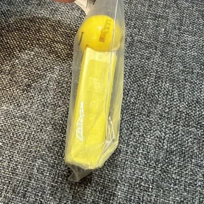 PEZ Rare Smiley Dispenser 1998 Burlingame Museum Of Pez Memorabilia Arms no Feet - Thumbnail 13