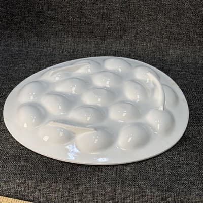 White Porcelain Large Oval Deviled Egg Plate Dish - Holds 18 Eggs Speckled - Thumbnail 9