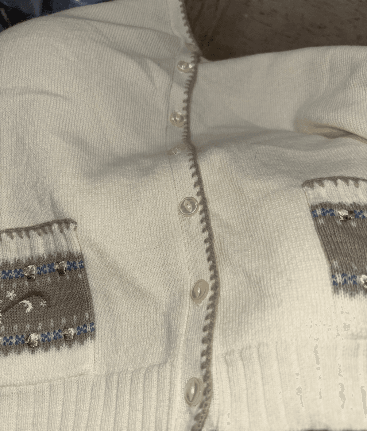 Liz Claiborne Size Medium Two-Piece Tan Sweater Set Cream Brown and Blue - Thumbnail 8
