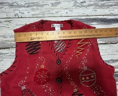 Drapers & Damon’s Vintage Christmas Sweater Vest Ugly Red Knit Ornaments - Thumbnail 11
