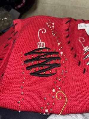 Drapers & Damon’s Vintage Christmas Sweater Vest Ugly Red Knit Ornaments - Thumbnail 4