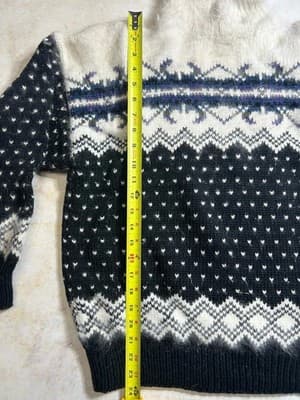Women's 80's Fuzzy Sweater Size Medium W Shoulder Pads Vintage Top Notch Knits - Thumbnail 2