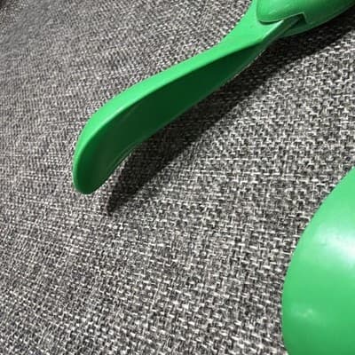 Froggy The Frog: Vibrant Green Bath Buddy Also Scoots On Floor Pool Toy Works! - Thumbnail 4