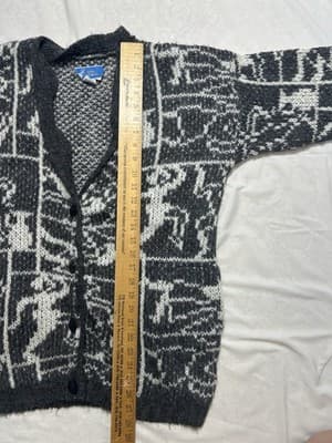 Women’s Size S M Pocketed Grandpa Vintage Fuzzy Acrylic Cardigan Grey Dancers - Thumbnail 9