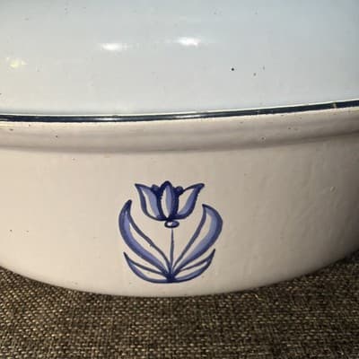 VTG 50's DRU HOLLAND #28 CAST IRON OVAL BLUE TULIP CASSEROLE W / LID - Thumbnail 4