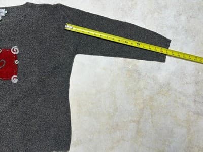 Womens Lightweight Soft Gray Sweater Mia Nola Grey with Red Heart Size S M - Thumbnail 9