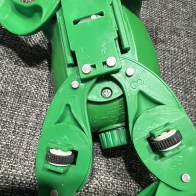 Froggy The Frog: Vibrant Green Bath Buddy Also Scoots On Floor Pool Toy Works! - Thumbnail 6
