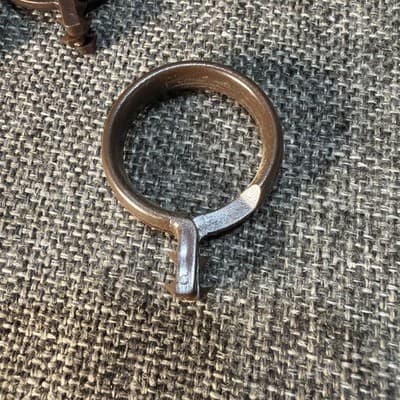 48 Vintage Kirsch Brown Plastic Cafe Curtain Rings 1.25" ID For 1" Rod Lot VTG - Thumbnail 3