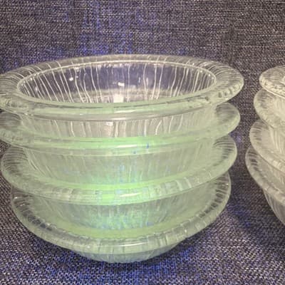 Vintage 6” Bark Or Ice Glass Dessert Or Soup Bowls With Lip Set of 8 Clear Glows