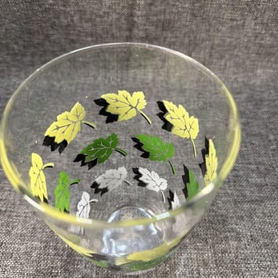 Vintage Libbey Green Leaves Pattern 7-inch Glass Shaker Vase 1950s-60s MCM - Thumbnail 2