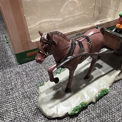 Vintage Lemax Carole Towne Buggy Ride Horse Carriage Courting Christmas Village - Thumbnail 6