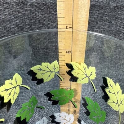 Vintage Libbey Green Leaves Pattern 7-inch Glass Shaker Vase 1950s-60s MCM - Thumbnail 8