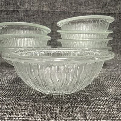 Vintage 6” Bark Or Ice Glass Dessert Or Soup Bowls With Lip Set of 8 Clear Glows - Thumbnail 6