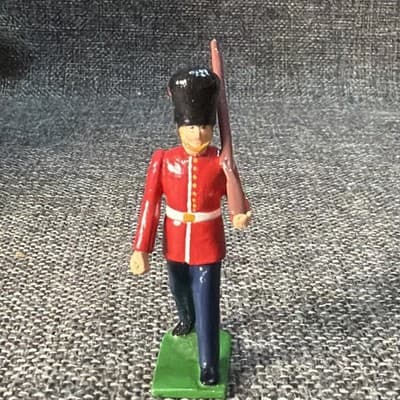 Lot Of Lead Soldiers And Other Mixed Or Unknown Brands Plus Cannon And Horse - Thumbnail 5