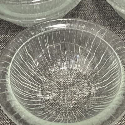 Vintage 6” Bark Or Ice Glass Dessert Or Soup Bowls With Lip Set of 8 Clear Glows - Thumbnail 16