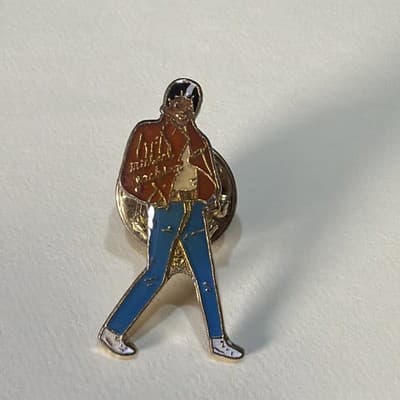 Vintage MICHAEL JACKSON 1980 Beat It Red Jacket Enamel Music Button Pin 80s Logo