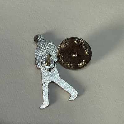 Vintage MICHAEL JACKSON 1980 Beat It Red Jacket Enamel Music Button Pin 80s Logo - Thumbnail 7