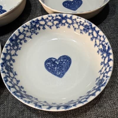 6 Hearts Cereal Soup Bowl 6 1/2" Tienshan Folk Craft Stoneware White Blue Sponge - Thumbnail 11