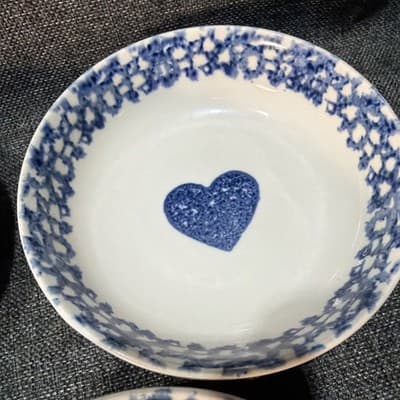 6 Hearts Cereal Soup Bowl 6 1/2" Tienshan Folk Craft Stoneware White Blue Sponge - Thumbnail 10