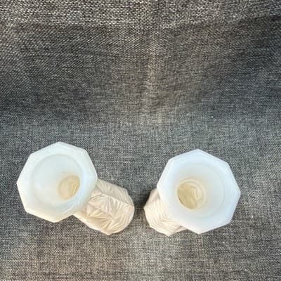 Set of 2 - Vintage MCM Hoosier White Milk Glass Bud Vase Starburst Pattern 9” - Thumbnail 3