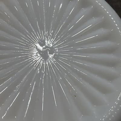 Set of 2 - Vintage MCM Hoosier White Milk Glass Bud Vase Starburst Pattern 9” - Thumbnail 11
