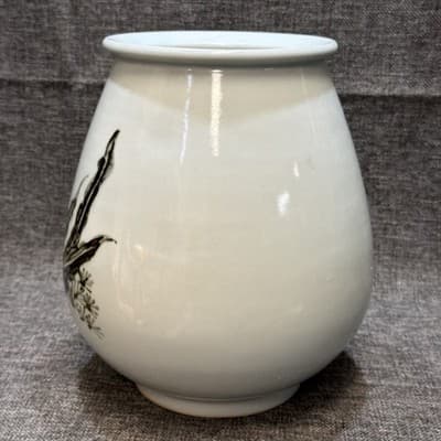 Vintage Japanese Studio Porcelain Vase Signed Kohara 古原 Hand Painted Fish 9" - Thumbnail 8