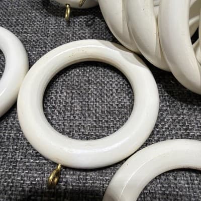 22 Vintage Wood Curtain Rings Painted White 2 7/8 w x 1/2 t Grandma Cottage Core - Thumbnail 5