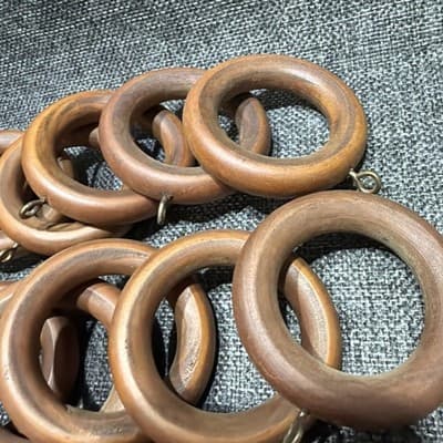 Lot Of 18 Vintage 2.5”￼ Wooden Curtain Drapery Rings Hooks Eye Screw Brown 70's - Thumbnail 6