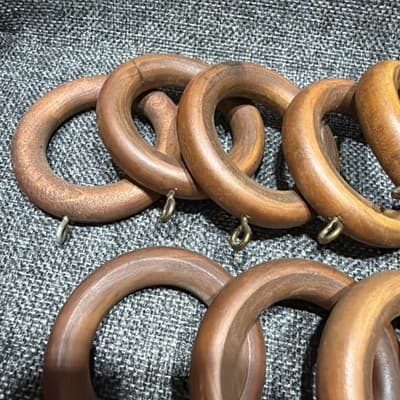 Lot Of 18 Vintage 2.5”￼ Wooden Curtain Drapery Rings Hooks Eye Screw Brown 70's - Thumbnail 5