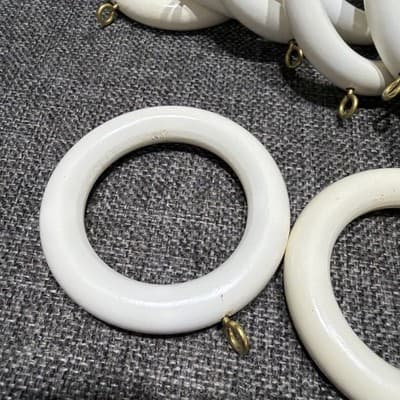 22 Vintage Wood Curtain Rings Painted White 2 7/8 w x 1/2 t Grandma Cottage Core - Thumbnail 6