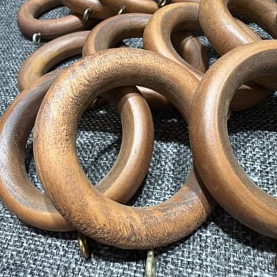 Lot Of 18 Vintage 2.5”￼ Wooden Curtain Drapery Rings Hooks Eye Screw Brown 70's - Thumbnail 4