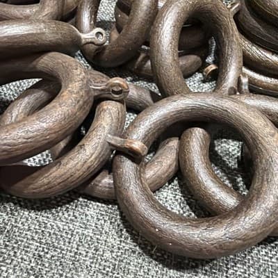 Lot Of 25 Wood Look Curtain Rings Eyes Drapery Hardware 2-3/4" 1-3/4" Plastic - Thumbnail 3