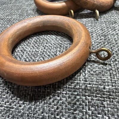 Lot Of 18 Vintage 2.5”￼ Wooden Curtain Drapery Rings Hooks Eye Screw Brown 70's - Thumbnail 3