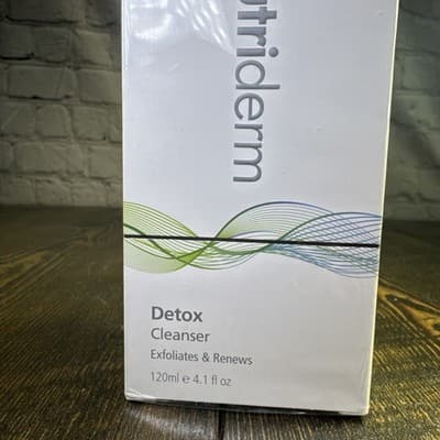 NEUTRIDERM Detox Gentle Renews & Exfoliating Face Cleanser 4.1 Fl Oz - Thumbnail 2