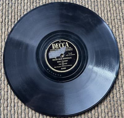 Lot Of 4 Different Bing Crosby 78 RPM Decca records Shellac - See Description - Thumbnail 10