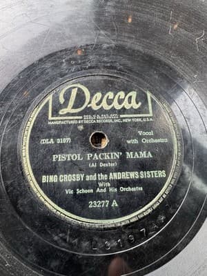 Lot Of 4 Different Bing Crosby 78 RPM Decca records Shellac - See Description - Thumbnail 7